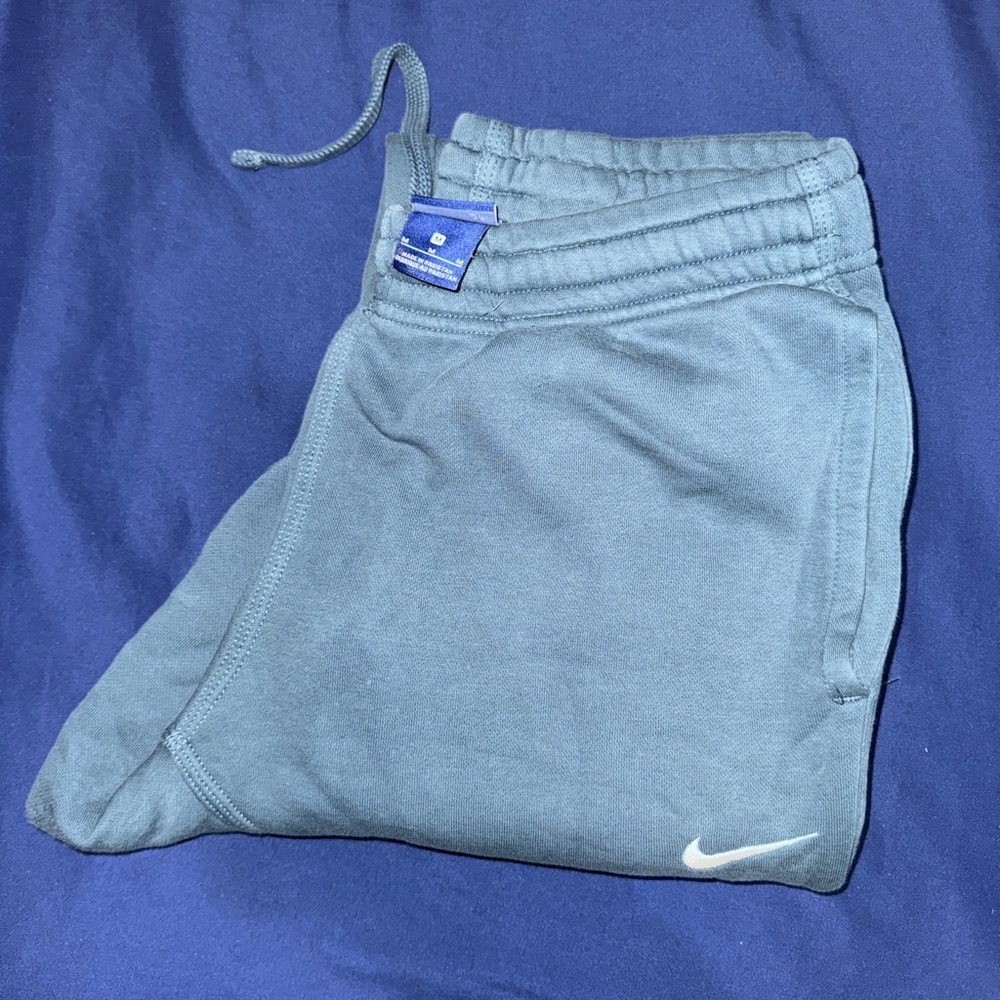 Nike jogger sweatpants